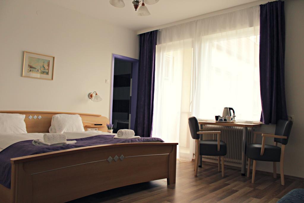 Hotel Haus Lavendel Ossiach Esterno foto