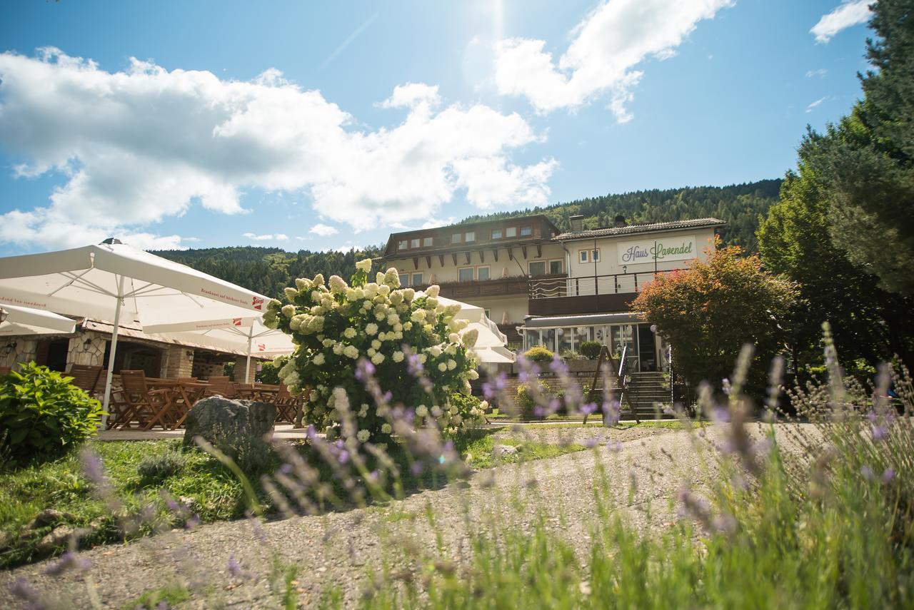 Hotel Haus Lavendel Ossiach Esterno foto